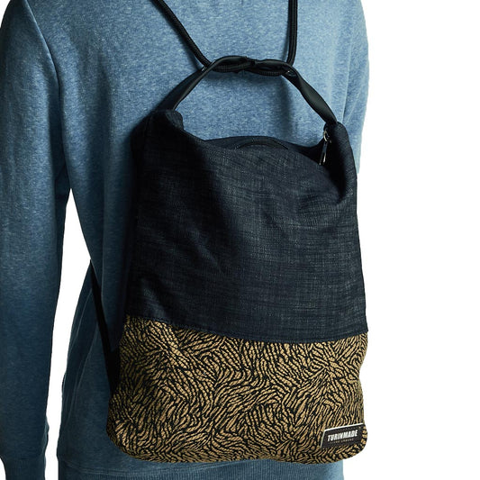 Como 28 – Zaino-borsa artigianale in jeans e jacquard nero e oro