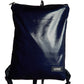Indossate il (+34) MADRID e assaporate la sensazione di lusso. Grazie al suo odore inesistente e materiale ipoallergenico, traspirante e igroscopico, trasuda eleganza. Dotato di spallacci di spessore 3mm, due tasche con cerniera di diversa grandezza e fodera interna resistente, con questo zaino avrete l'incredibile comfort di sapere che i vostri oggetti di valore sono nelle condizioni migliori. Un lusso su misura di 43x32 cm.